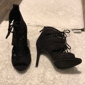 Hot ziggy soho heels worn once